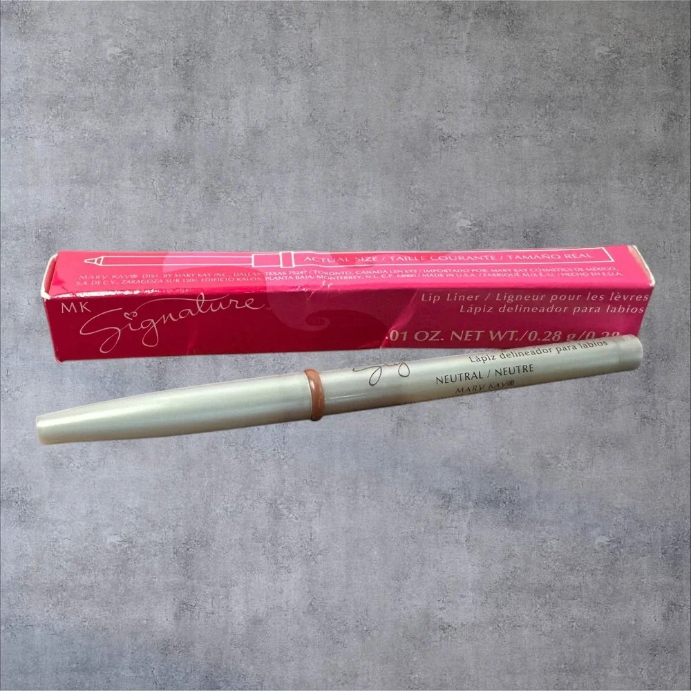Mary Kay MK Signature Lip Liner Neutral 0.01oz New Mechanical‎ Pencil